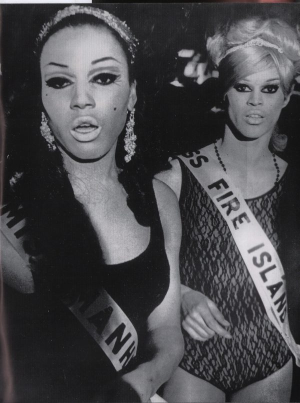 Sissy Expose #13 Magazine Transgender Transvestite French Maid TV TS - Image 9